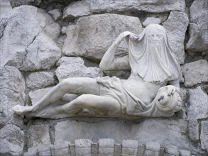 Figure on the fountain in Piazza dell'Unita d'Italia