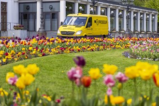 Money transporter of the security company Prosegur in front of the spa hotel in Baden-Baden