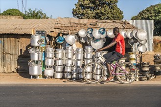 Cooking pots at the market in Tanji