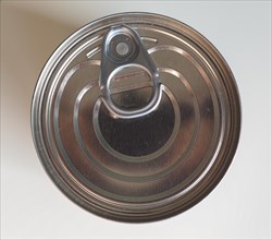 Tin can canned food