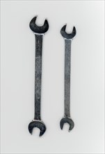 Wrench spanner tool
