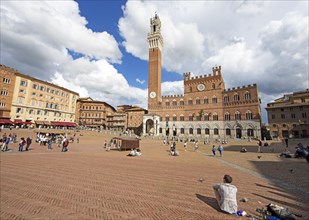 Torre del Mangia and the Piazza del Campo