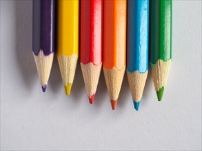 Colour pencil crayon