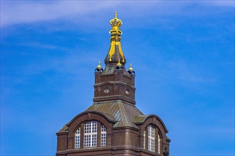 Little tower with crown on the roof of the Saxon State Chancellery