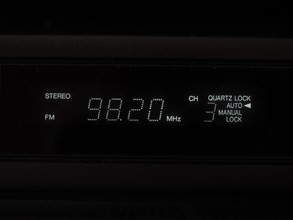 Stereo FM radio display