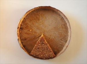 Hazelnut cake pie