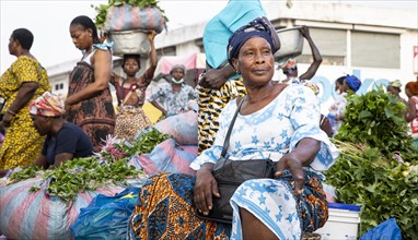 Women at the vegetable market of Lome