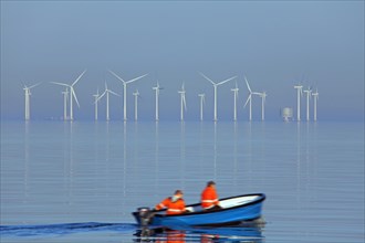 Wind turbines at sea of Lillgrund