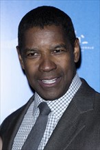 Denzel Washington attends the Flight