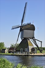 Wooden hollow post windmill at Kinderdijk