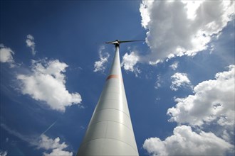 A wind turbine rises into the sky in Luckau