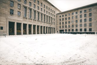 Snow in front of the Federal Ministry of Finance in Berlin. 09.02.2021.