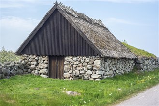 Akarps brydestua. Brydestua was used in agriculture in the 18th and 19th centuries for handling and preparing flax in Oesterlen