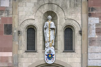 Figure of St Kastor above the main portal of the Kastor Church from 1859
