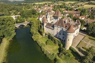 The castle of Cleron and the river Loue seen from the air