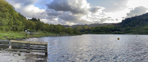 Llyn Geirionydd Mountain Lake with Bathing and Picnic Area