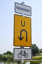 Diversion sign for bicycle traffic