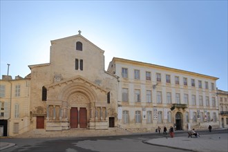 Romanesque St-Trophime Church and Palais Archevêque
