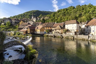 The village of Lods and the river Loue