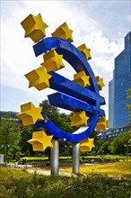 Euro sculpture