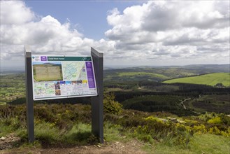 Explanatory panel and view