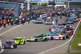 Starting grid for the 24-hour race at the Nürburgring race track Nürburg