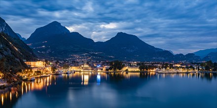 Town view of Riva del Garda at night