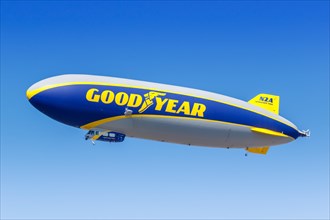 A Goodyear Zeppelin NT N07 with the registration number N2A in Fort Lauderdale