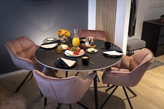 Dining room in a luxury flat in Berlin