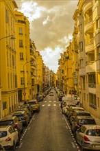 City street with Building and Cars in Nice Centrum in Provence-Alpes-Cote d'Azur