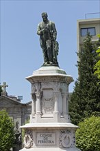Statue Joaquim Ferreira dos Santos