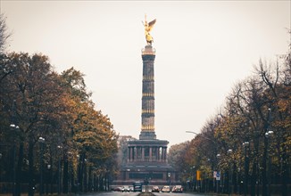 The Victory Column in the Tiergarten in Berlin. 10.11.2020.