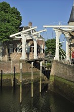 Drawbridge at the Noordhavenpoort in the old harbour at Zierikzee