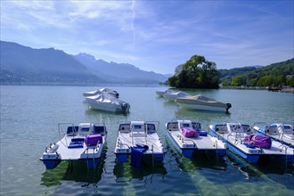 Boat hire at Lac d'Annecy