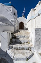 Whitewashed architecture in Pyrgos