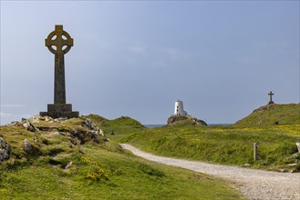 Celtic Cross and Goleudy TÅµr Mawr Lighthouse