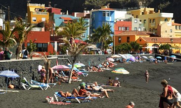 Bathing season at black volcanic beaches is also February