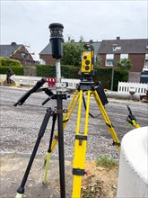 Levelling device Measuring device for road construction during road works