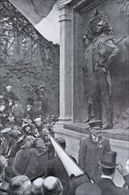 Marechal Joffre saluting La Fayette statue at Brooklyn