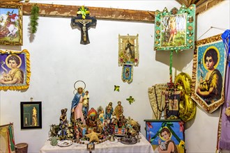 Altar with several images of saints