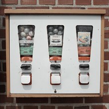 Old chewing gum machine