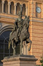 Equestrian statue of King Ernst August Monument in front of the main railway station