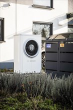 Air source heat pump in front of a terraced house in Duesseldorf