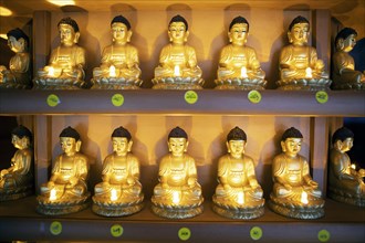 Buddha figures at Baekyangsa Temple