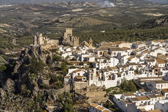 The White Village and the Moorish Castle