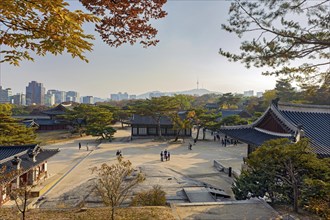 Changgyeonggung Palace grounds