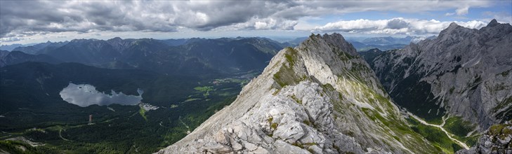 View from the summit of the Suedliche Riffelspitze