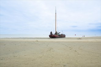 Beach with boats at West on the North Sea island of Terschelling