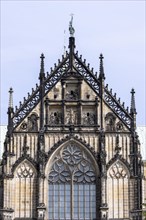 Detail Catholic Cathedral StPaulus-Dom