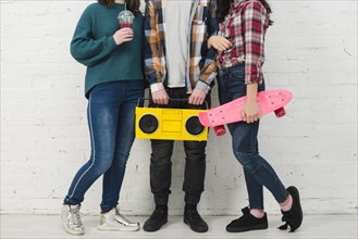 Teenagers with skate radio